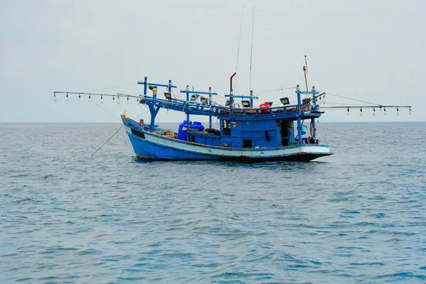 Barco de pesca —  Fotos de Stock