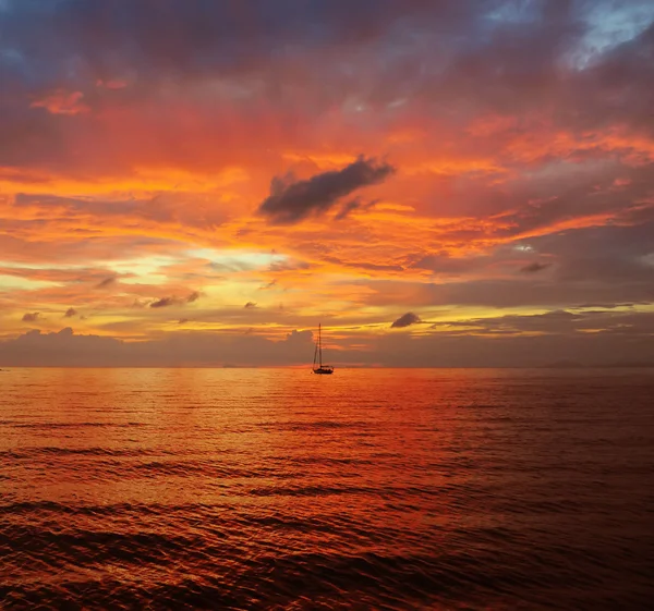 Beautiful sunset — Stock Photo, Image