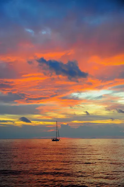 Mooie zonsondergang — Stockfoto