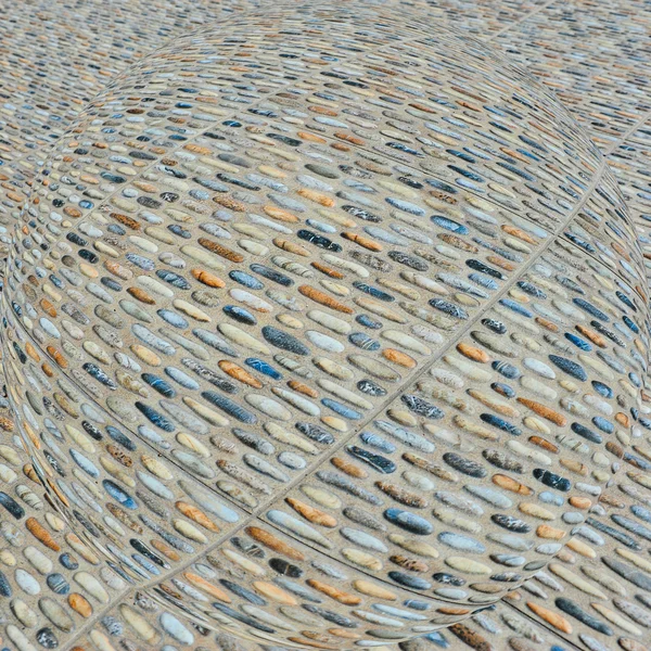 Havet stenar med småsten beach — Stockfoto