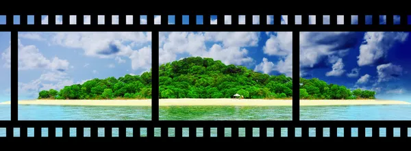 Солнечный тропический пляж на острове — стоковое фото