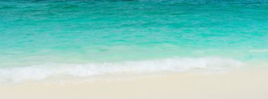 adada güneşli tropikal plaj