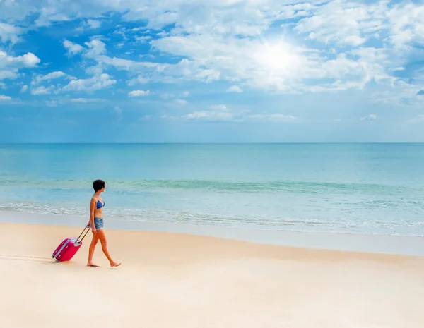 Woman with suitcase — Stock Photo, Image