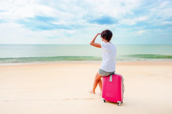 Woman with suitcase — Stock Photo, Image