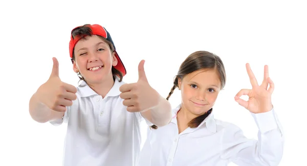 Groep van kinderen die zich voordeed — Stockfoto