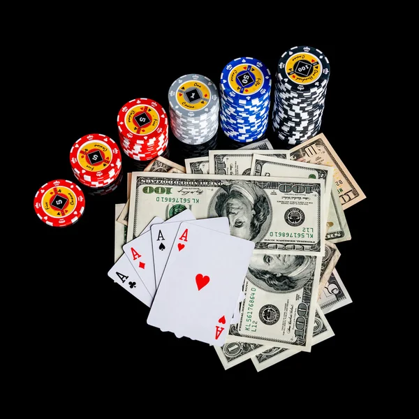 Pokerchips, Karten und Dollar — Stockfoto