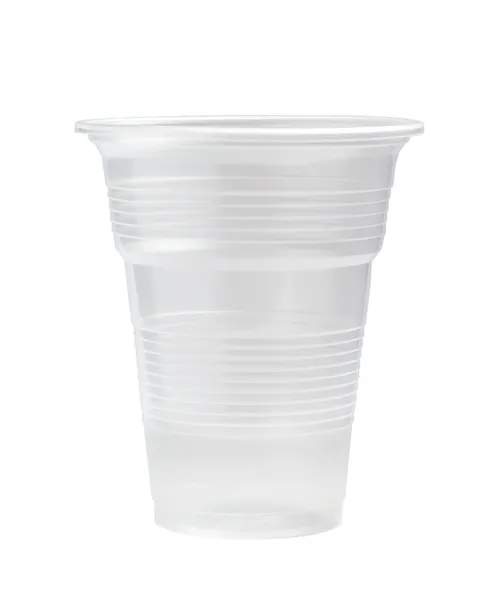 Прозрачная пластиковая чашка на белом фоне — стоковое фото