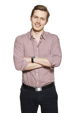 genç adam beyaz bir arka plan