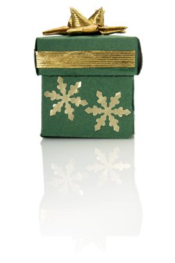 Altın süslemeli hediye kutusu