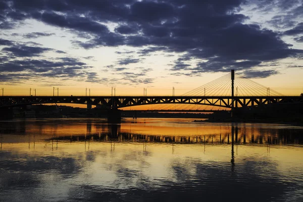 Brücke bei Nacht — Stockfoto