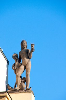 Antik Bina parçası