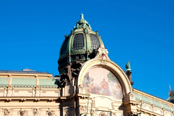 Fragment de l'ancien bâtiment — Photo