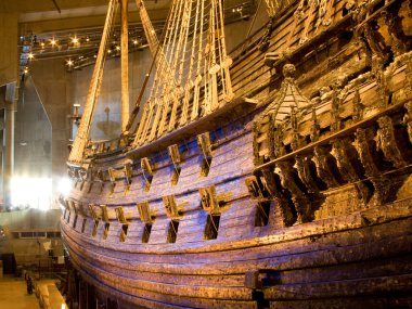 Stockholm - Temmuz 24: 17. vasa müze Stockholm'de denizden kurtarılabileceği savaş gemisi
