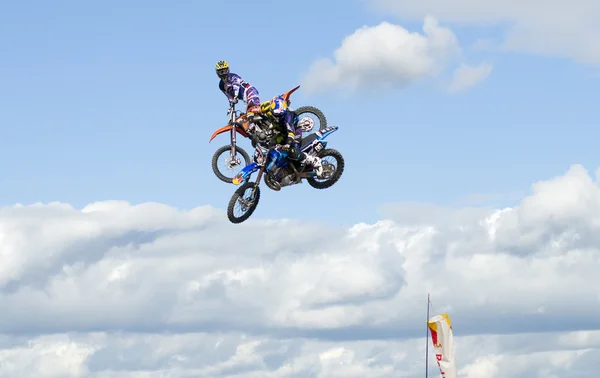 Performance of the team motofreestyle «FMX-13» — Stok fotoğraf