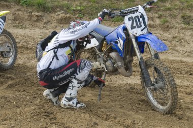 sırada değil düşmek için