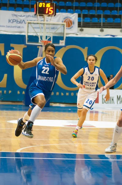 Defender Dynamo-GUVD Novosibirsk Nicole Yvonne Turner (number 22) — Stock Photo, Image