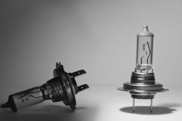 电动汽车灯泡创意概念 — 图库照片