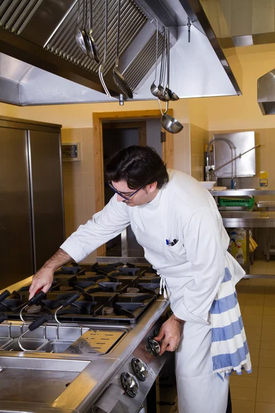 Koken in de keuken — Stockfoto