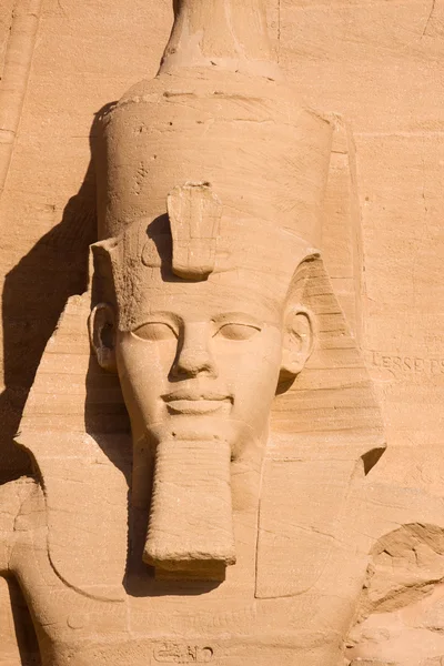 Antiguas ruinas y estatuas de Abu Simbel — Foto de Stock