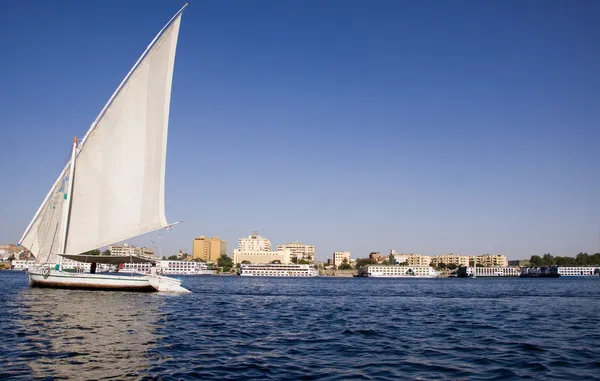 Segelbåt på Nilen — Stockfoto