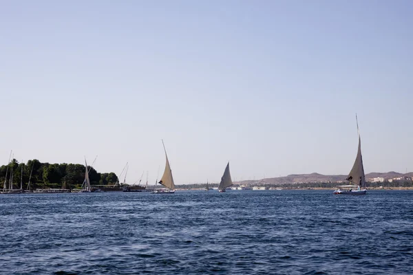 Barca a vela sul fiume Nilo — Foto Stock