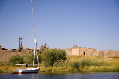 Yelkenli Nil Nehri üzerinde