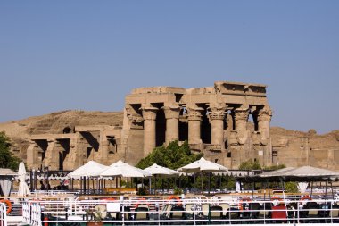 kom ombo antik kalıntıları