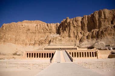 luxor antik kalıntıları