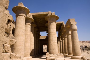 luxor antik kalıntıları