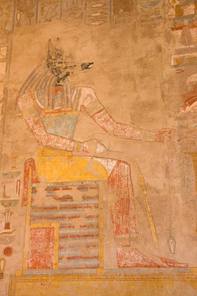 Antique pictures with hieroglyphics in Luxor — Stock Photo, Image