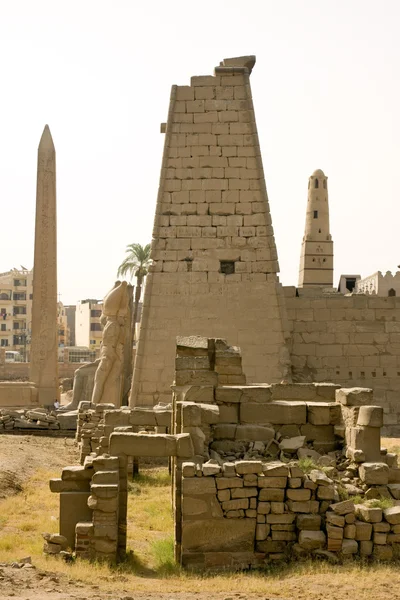 Стародавні руїни міста Луксор — стокове фото