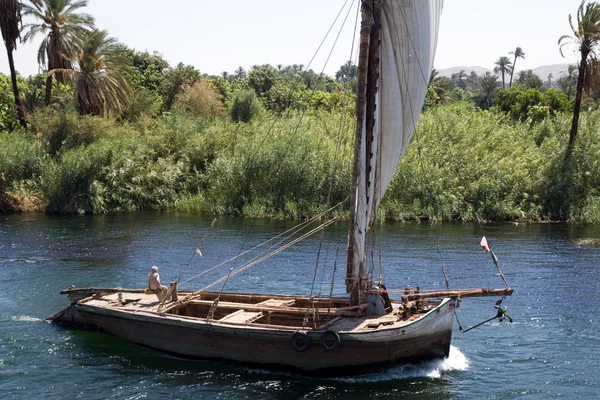 Navio no rio Nilo — Fotografia de Stock