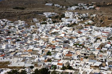 Lindos Rodos Adası'nda geleneksel Rum köyü