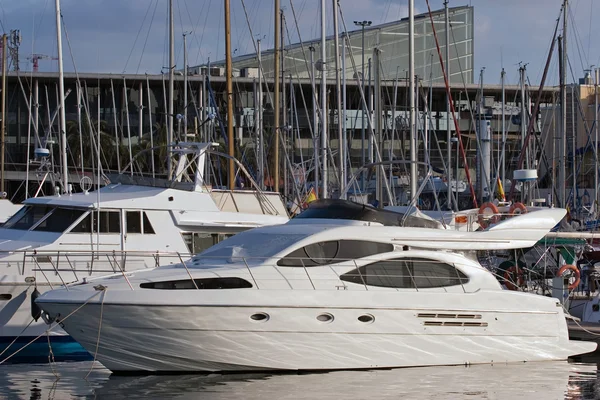 Yachts in port — Stock Photo, Image