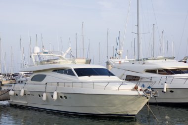 Lüks Yatlar Port
