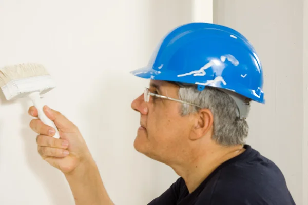 House painter painting wall — Stock Photo, Image