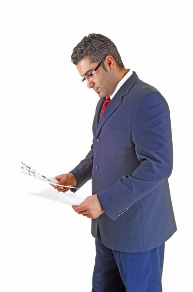 Hombre de negocios leyendo . — Foto de Stock