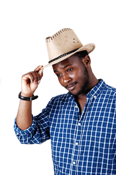 Чёрный мужчина в ковбойской шляпе . — стоковое фото