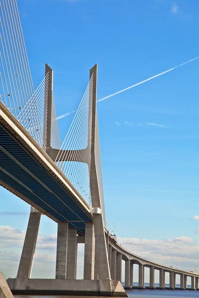 Most w Lizboniebyć spokojny — Zdjęcie stockowe