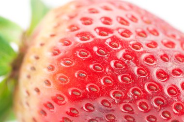 büyük kırmızı çilek beyaz izole