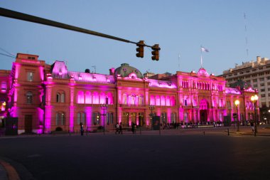 başkanlık sarayında, Casa Rosada, Buen pembe evin gece görünümü
