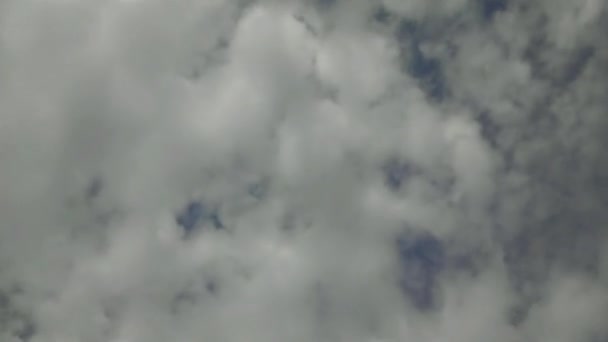 Blauer Himmel mit Wolken (Zeitraffer)) — Stockvideo