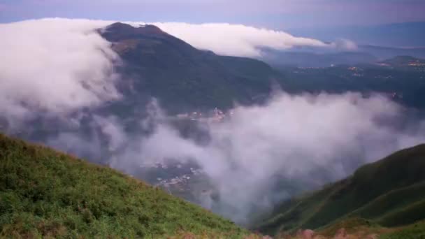 Tatun Mountain la cascade nuageuse, Taiwan — Video