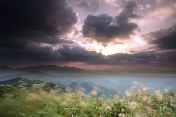 Восход Пятой горы — стоковое фото