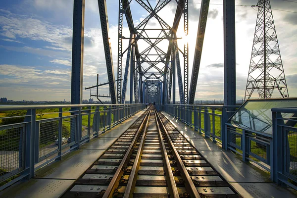 Ancien pont ferroviaire — Photo