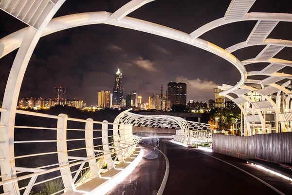 Bella vista notturna di Kaohsiung — Foto Stock