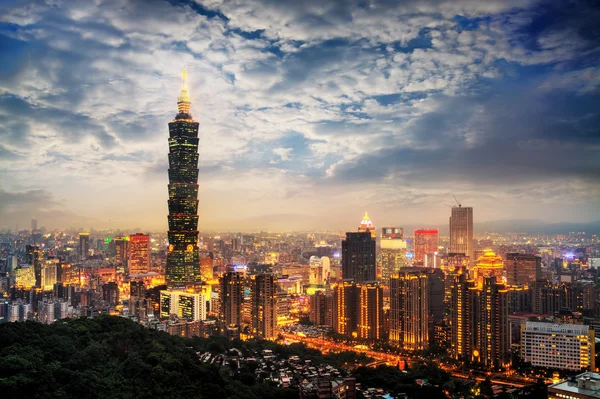 Skyline del distretto di Xinyi a Taipei — Foto Stock