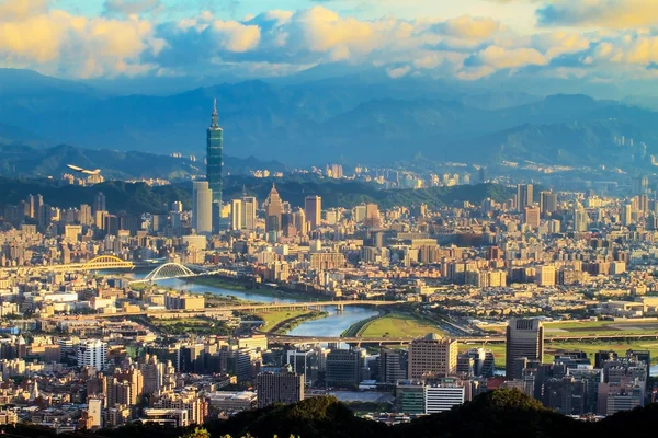 A vista da cidade de Taipei, Taiwan — Fotografia de Stock