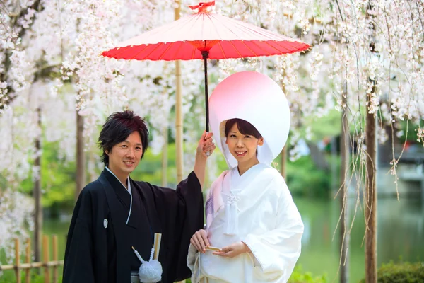 Célébration d'un mariage typique au Japon — Photo