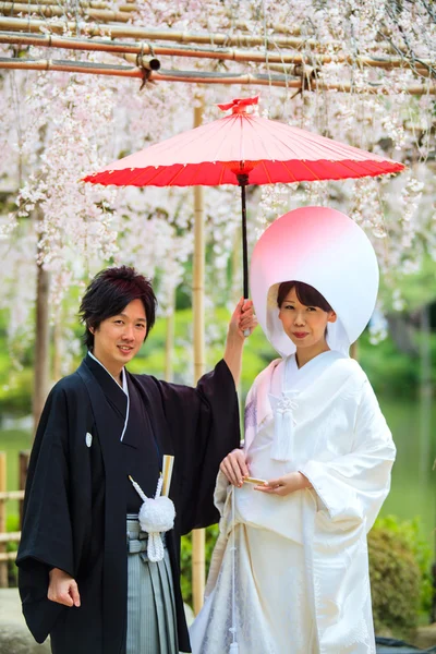 Viering van een typische bruiloft in japan — Stockfoto